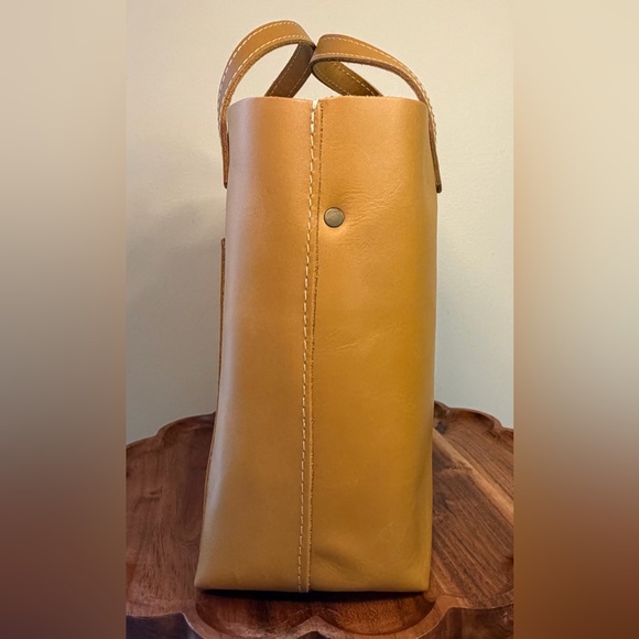 Portland Leather Medium Crossbody Tote Mango NWT - Picture 10 of 17